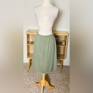 Vintage knit, sage skirt | Med